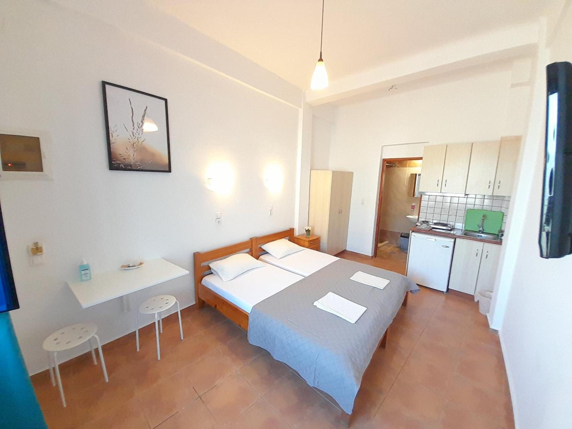 Lydia Mare Apart otel Ágios Kírykos Oda fotoğraf