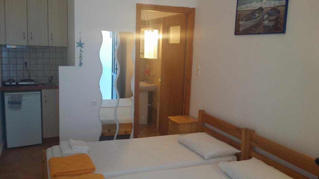 Lydia Mare Apart otel Ágios Kírykos Dış mekan fotoğraf