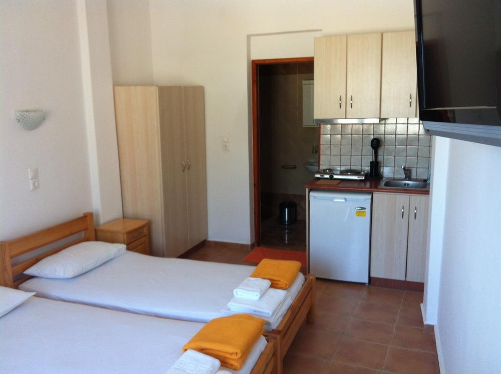 Lydia Mare Apart otel Ágios Kírykos Dış mekan fotoğraf